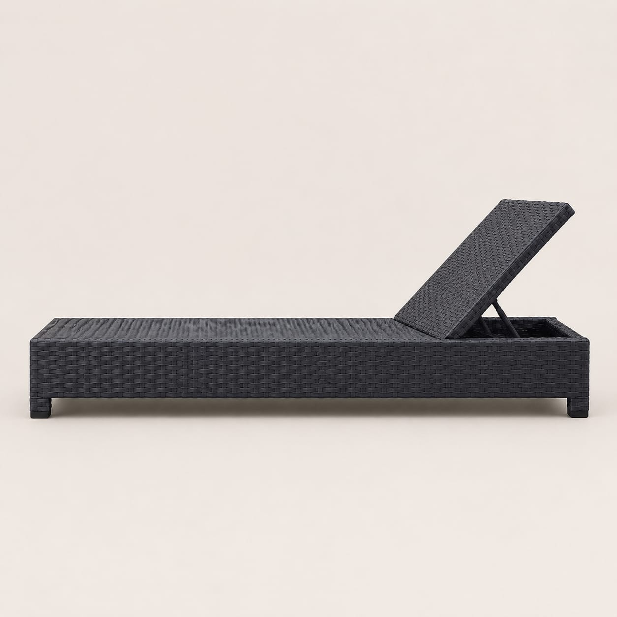 Safari Pool Lounger, view 3