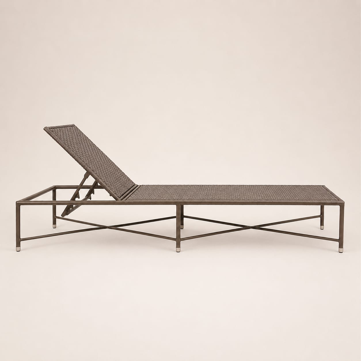 Tambuti Pool Lounger, view 3